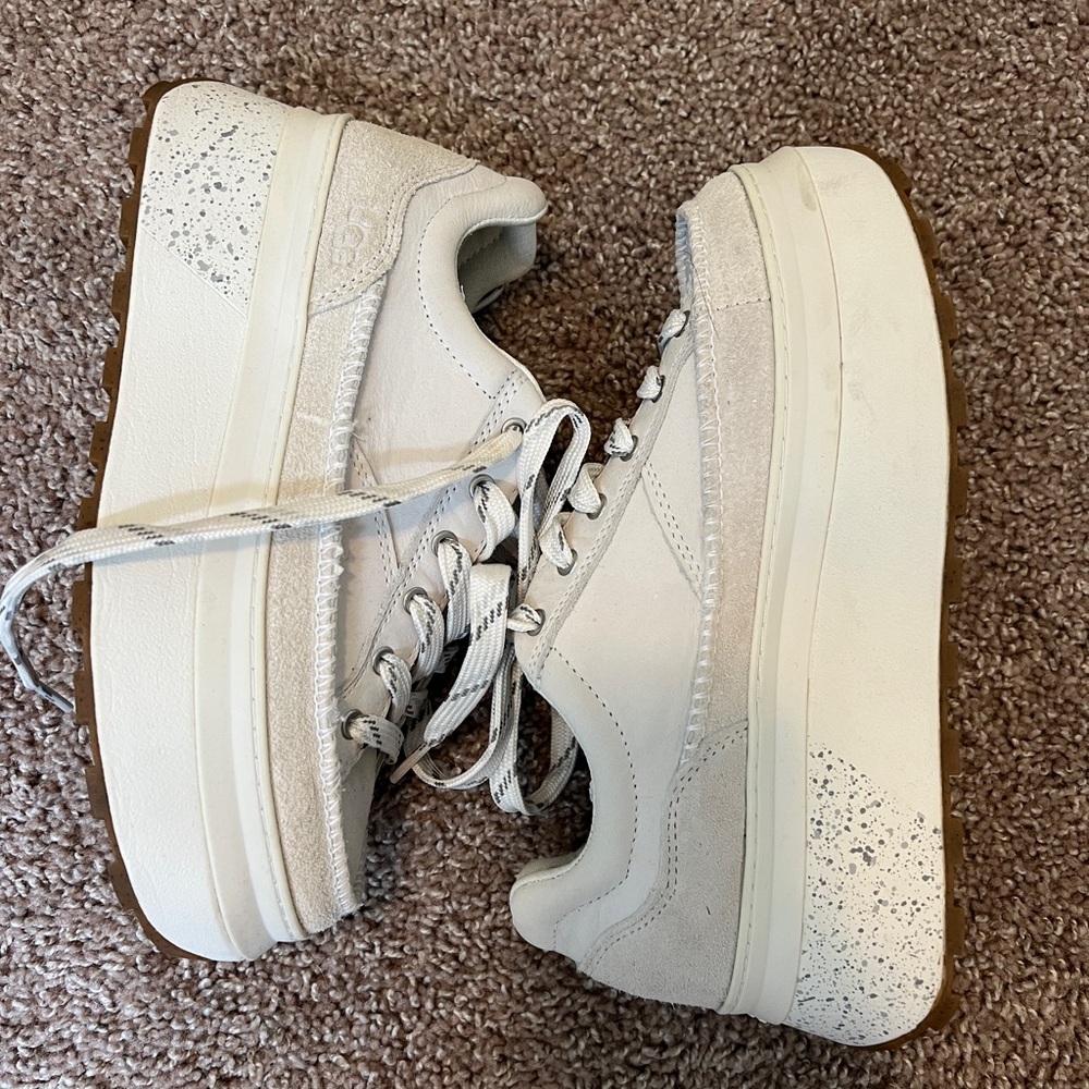 Platform UGG sneakers